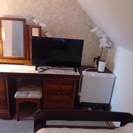 Annaswood B&B Cahir Eksteriør billede