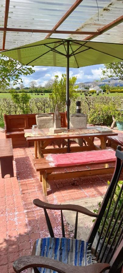 Annaswood B&B Cahir Eksteriør billede