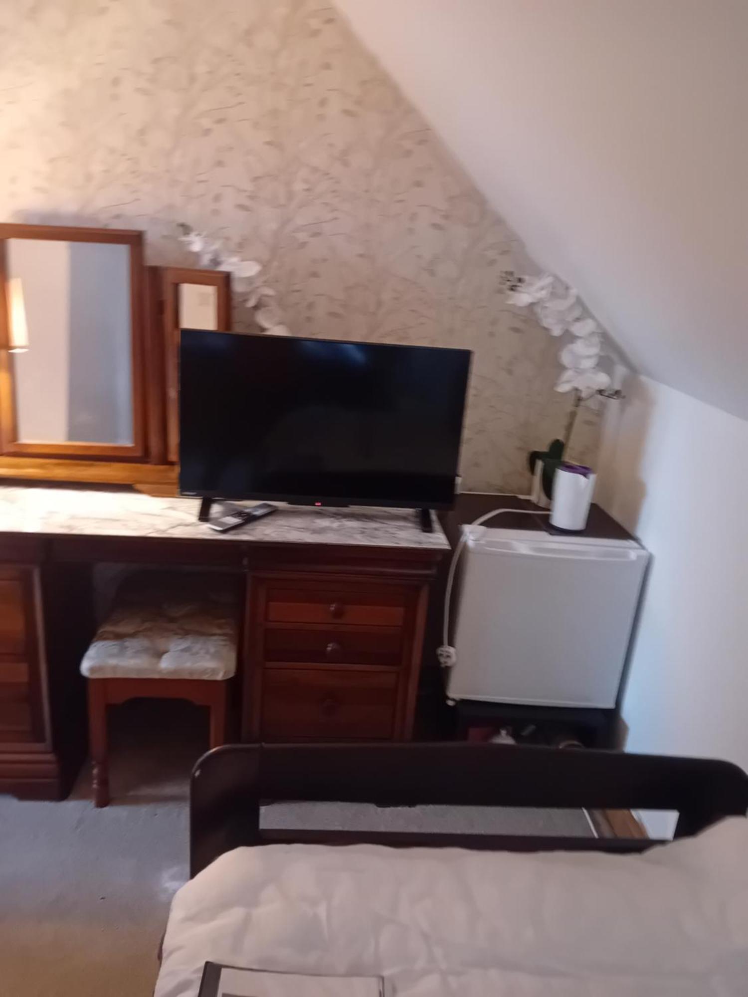 Annaswood B&B Cahir Eksteriør billede